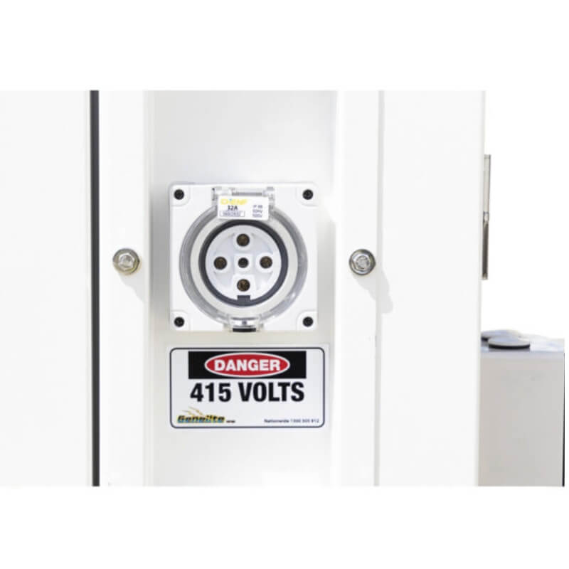 Hyundai 22kVA Three Phase Diesel Generator, image of the 415V power outlet on a white background.