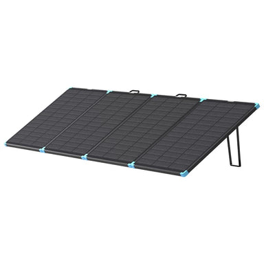 Renogy 300W N-Type Compact Suitcase-panel on a white bg